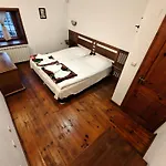 White Wolf 木屋